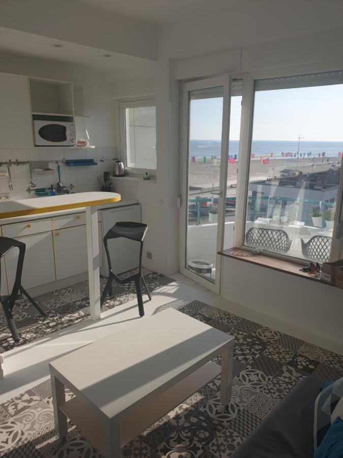 Studio Vue Mer Au Coeur De Malo Les Bains Pieds Dans L Eau Дюнкерк Экстерьер фото